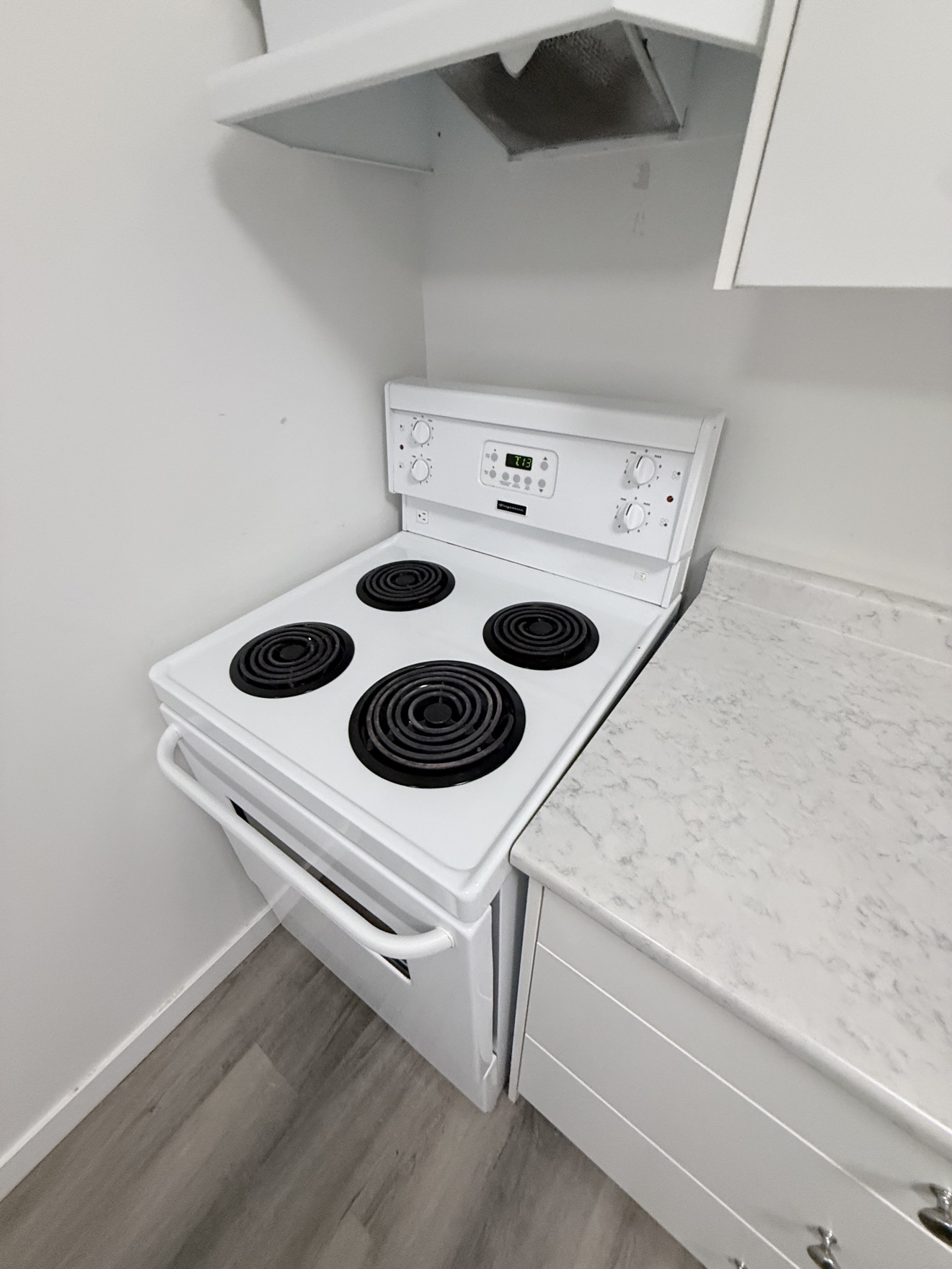 White stove after detailed clean